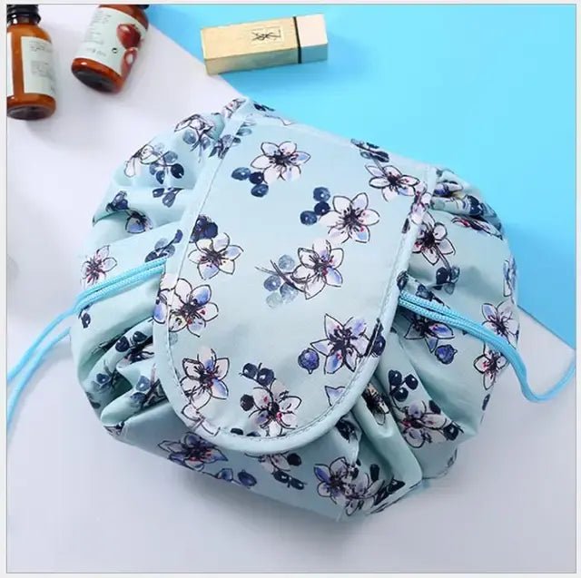 Magic Pouch: Women's Drawstring Cosmetic Organizer - Eternal flavors